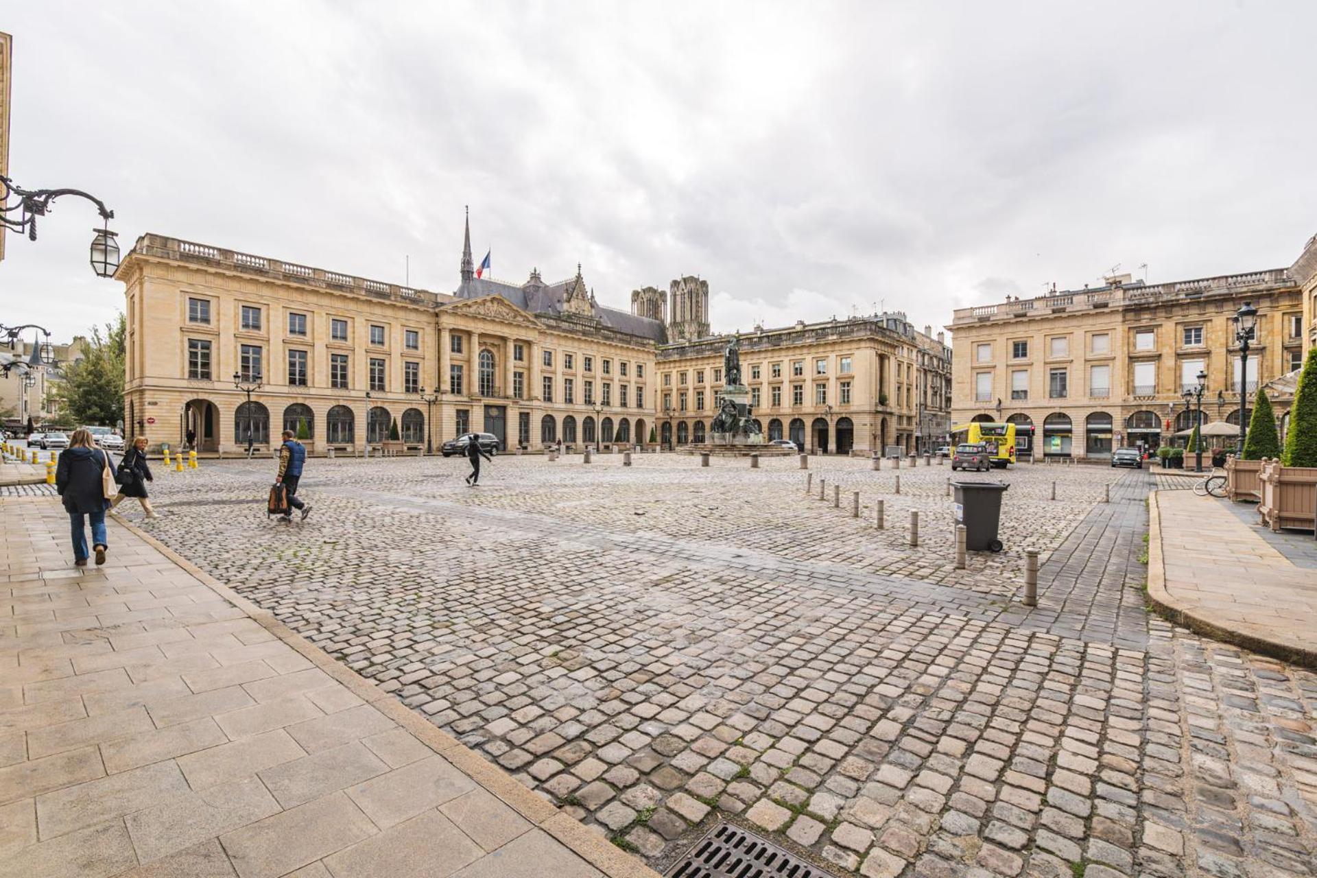Le Royal - Cathedral - Center Apartment Реймс Екстериор снимка